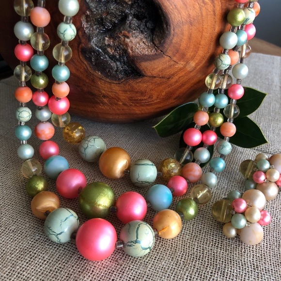 Vintage Jewelry - Vtg Japan Colored 3-Layer Necklace & Earrings